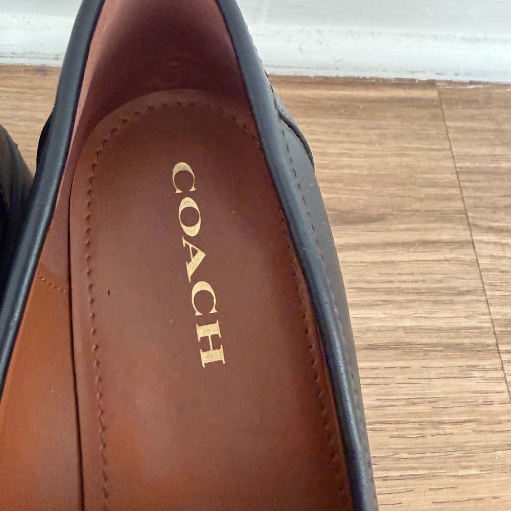 Coach Black Leather Women’s Slip-On Loafers. - Picture 5 of 5
